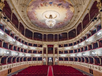 teatro-della-pergola-sala-grande-05-filippo-manzini